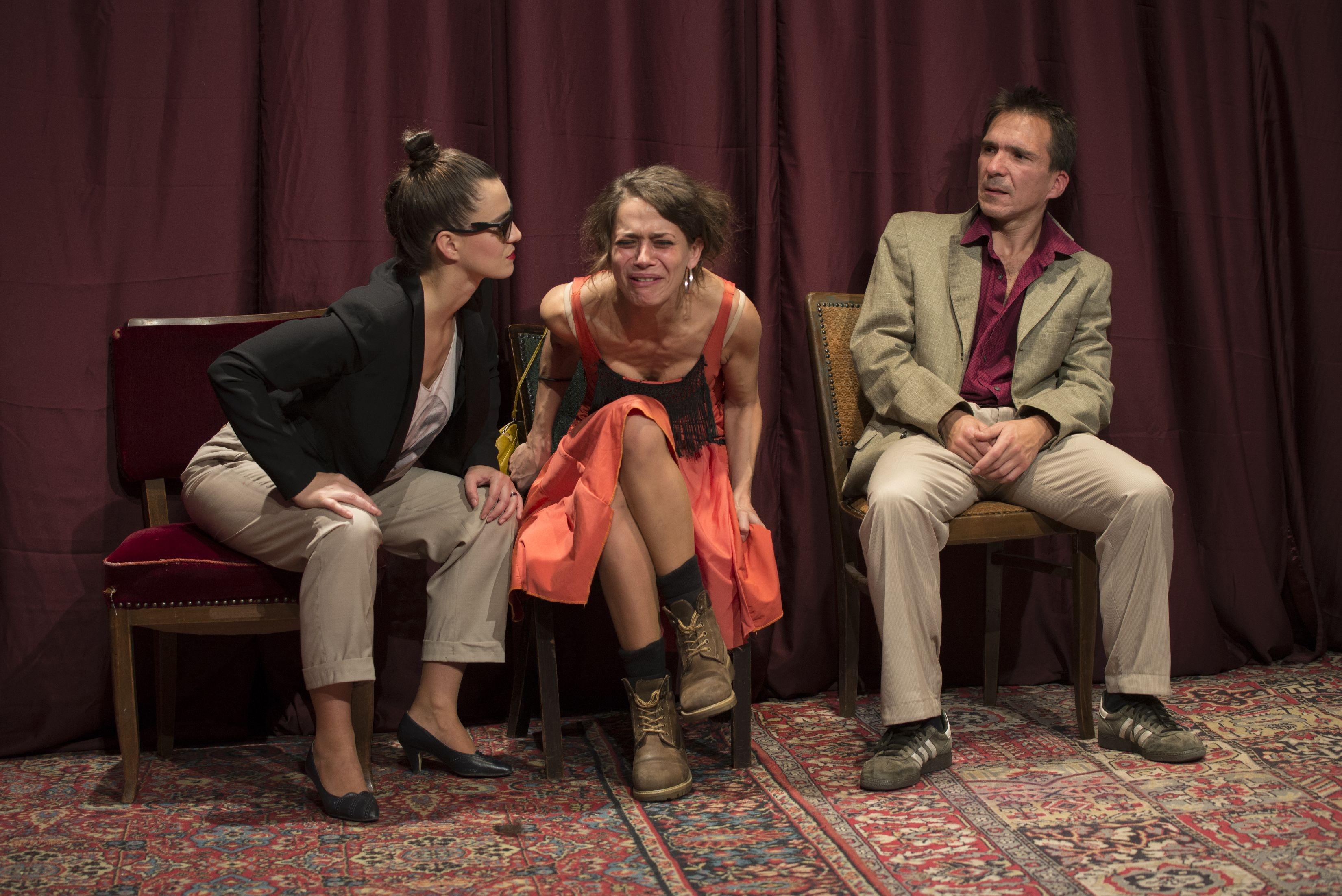 Jönnek a "csibészek"