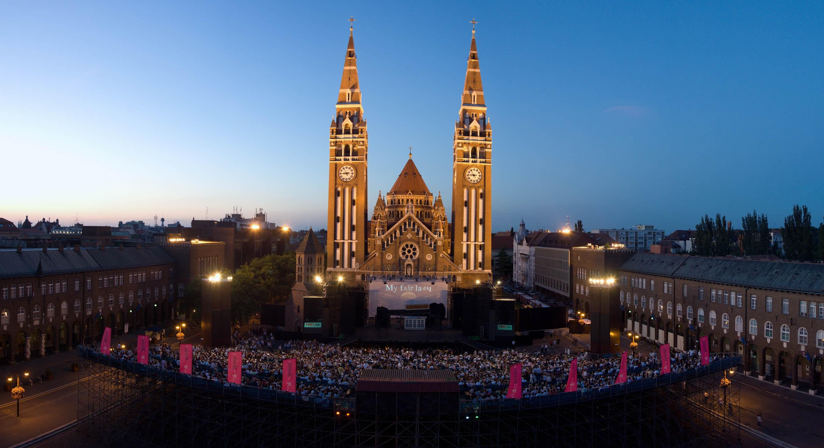 Maszk nélkül is vár a Fesztivál Jegyiroda!