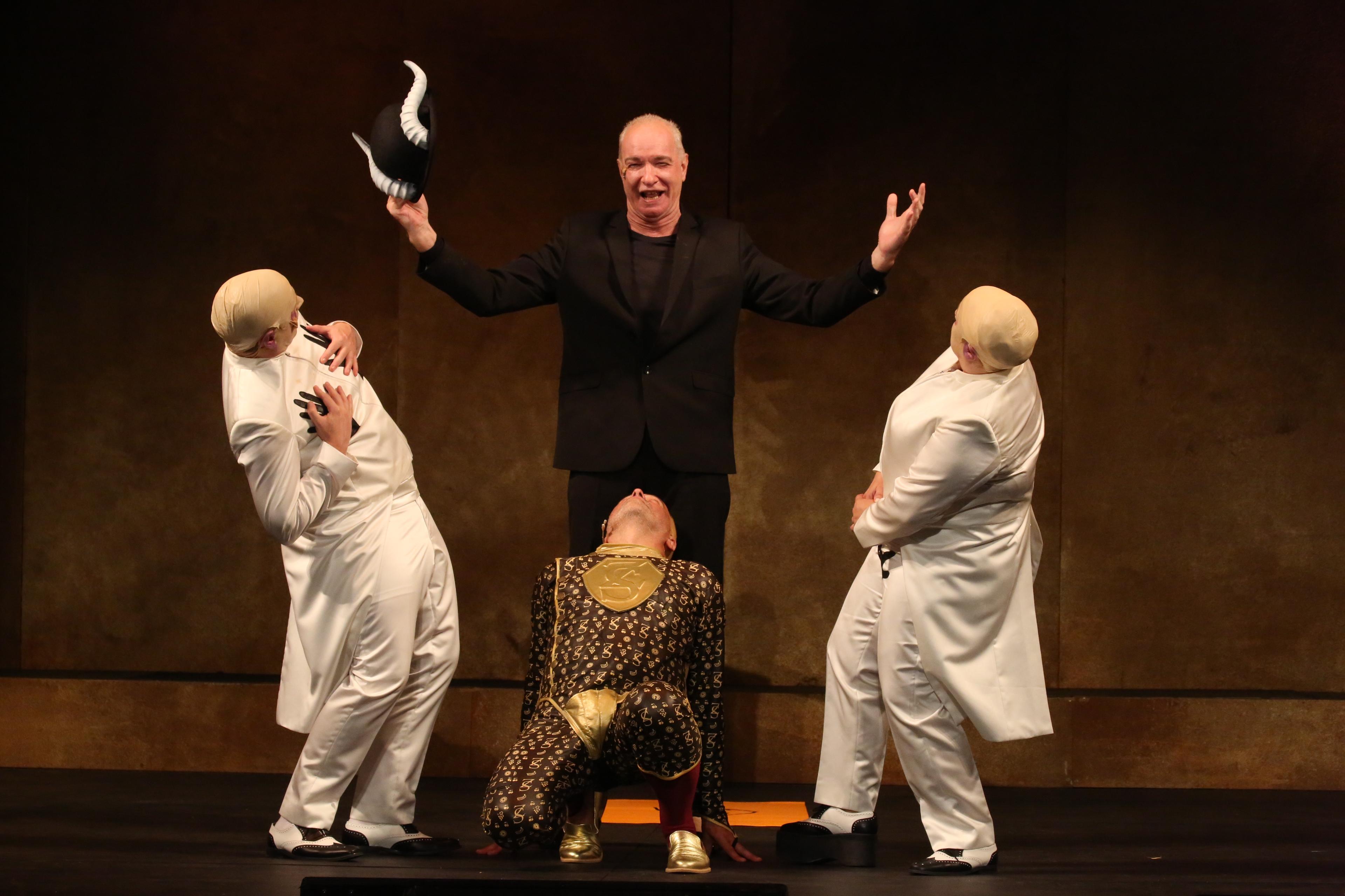 Online is elérhetővé válik a Szabadtéri Úrhatnám polgára