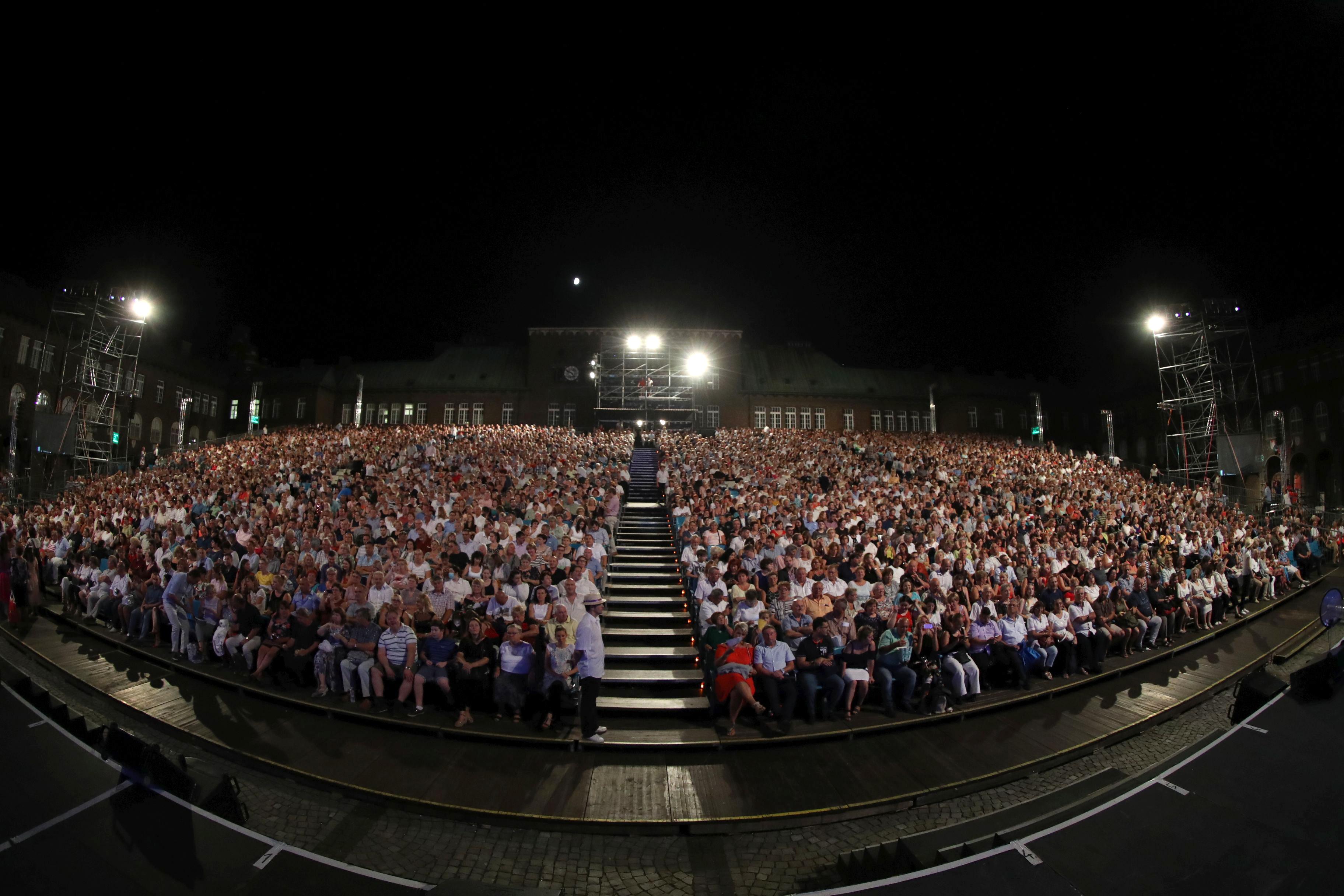 Sosem látott premier érkezik a Szabadtérire